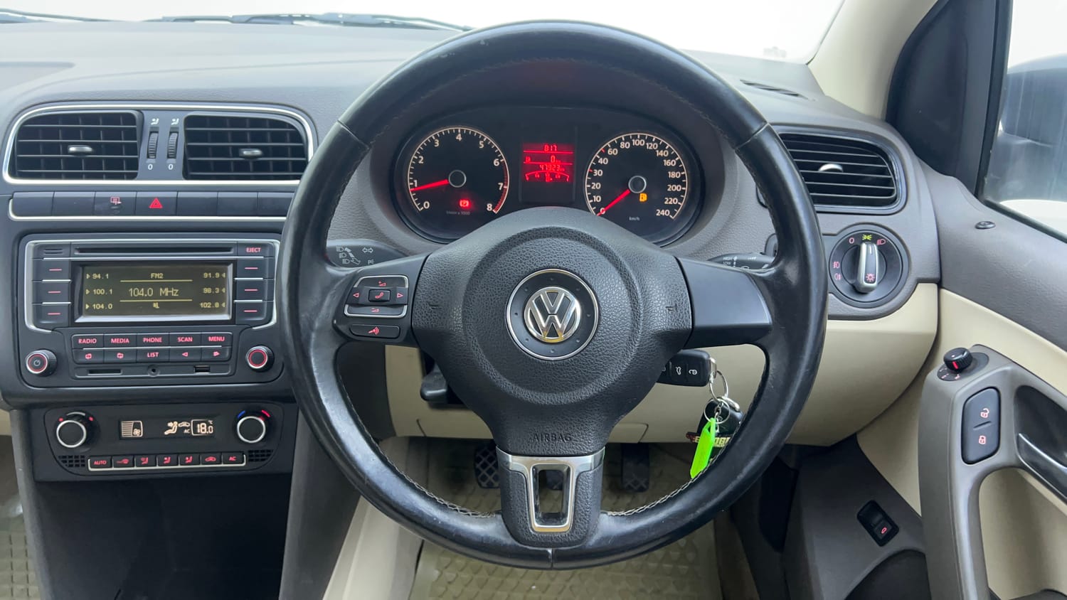 Used 2013 Volkswagen Vento Highline Petrol Petrol Manual interior STEERING VIEW