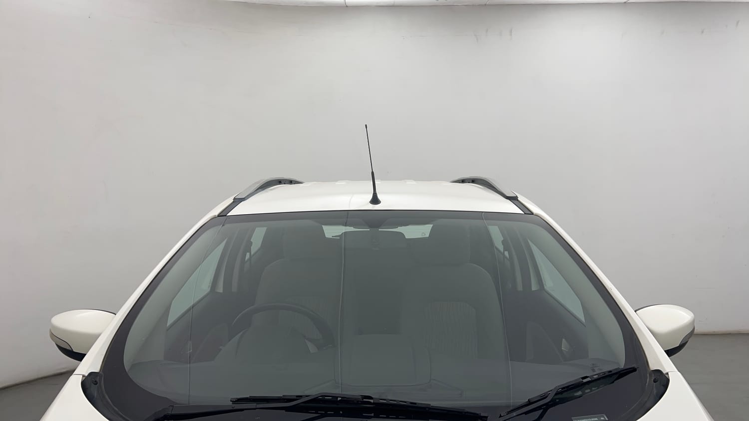 Used 2016 Ford EcoSport Titanium 1.5L Ti-VCT AT Petrol Automatic exterior FRONT WINDSHIELD VIEW