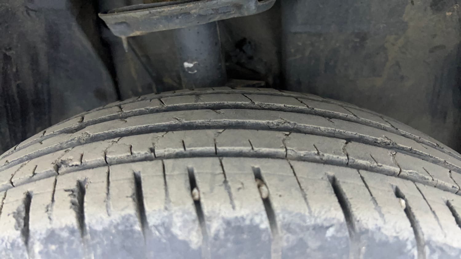 Used 2022 Tata Punch Pure MT Petrol Manual tyres RIGHT FRONT TYRE TREAD VIEW