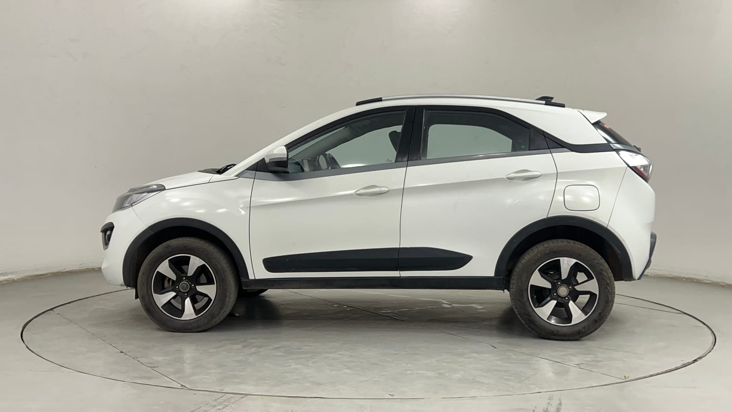 Used 2019 Tata Nexon XZA Plus Diesel Diesel Automatic exterior LEFT SIDE VIEW