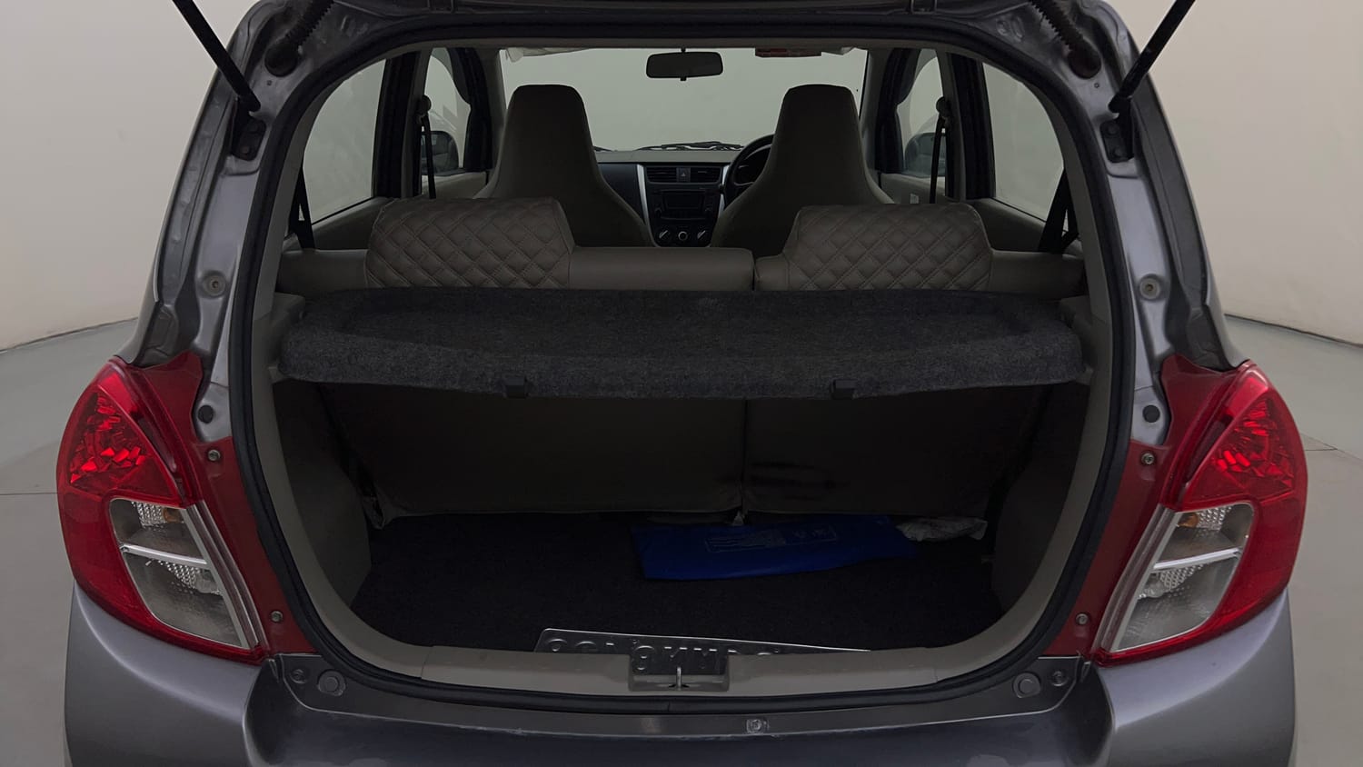 Used 2016 Maruti Suzuki Celerio ZXi AMT Petrol Automatic interior DICKY INSIDE VIEW