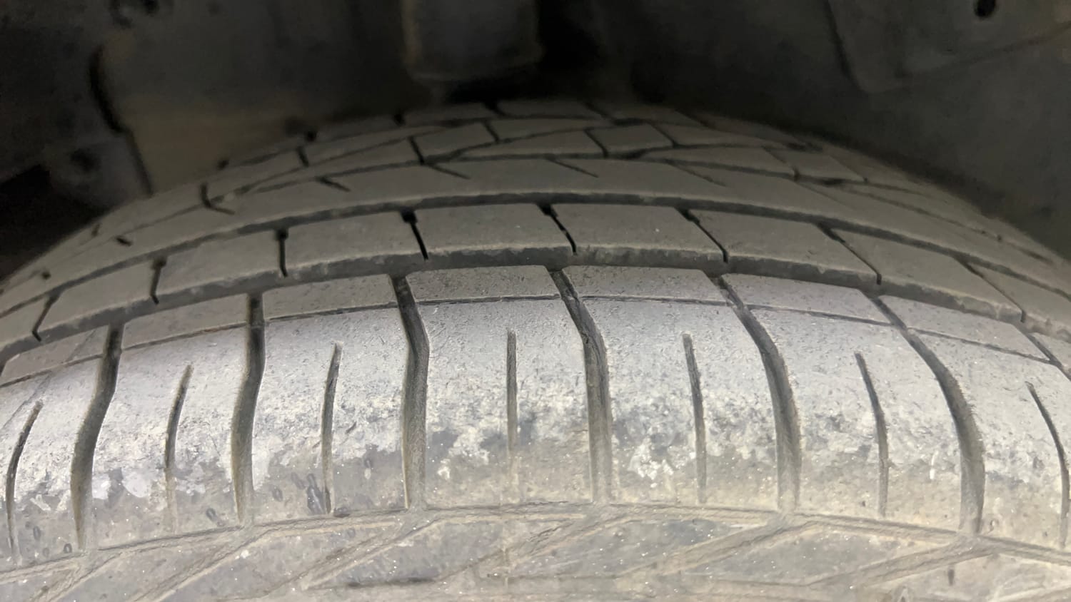 Used 2019 Tata Nexon XZA Plus Diesel Diesel Automatic tyres RIGHT REAR TYRE TREAD VIEW