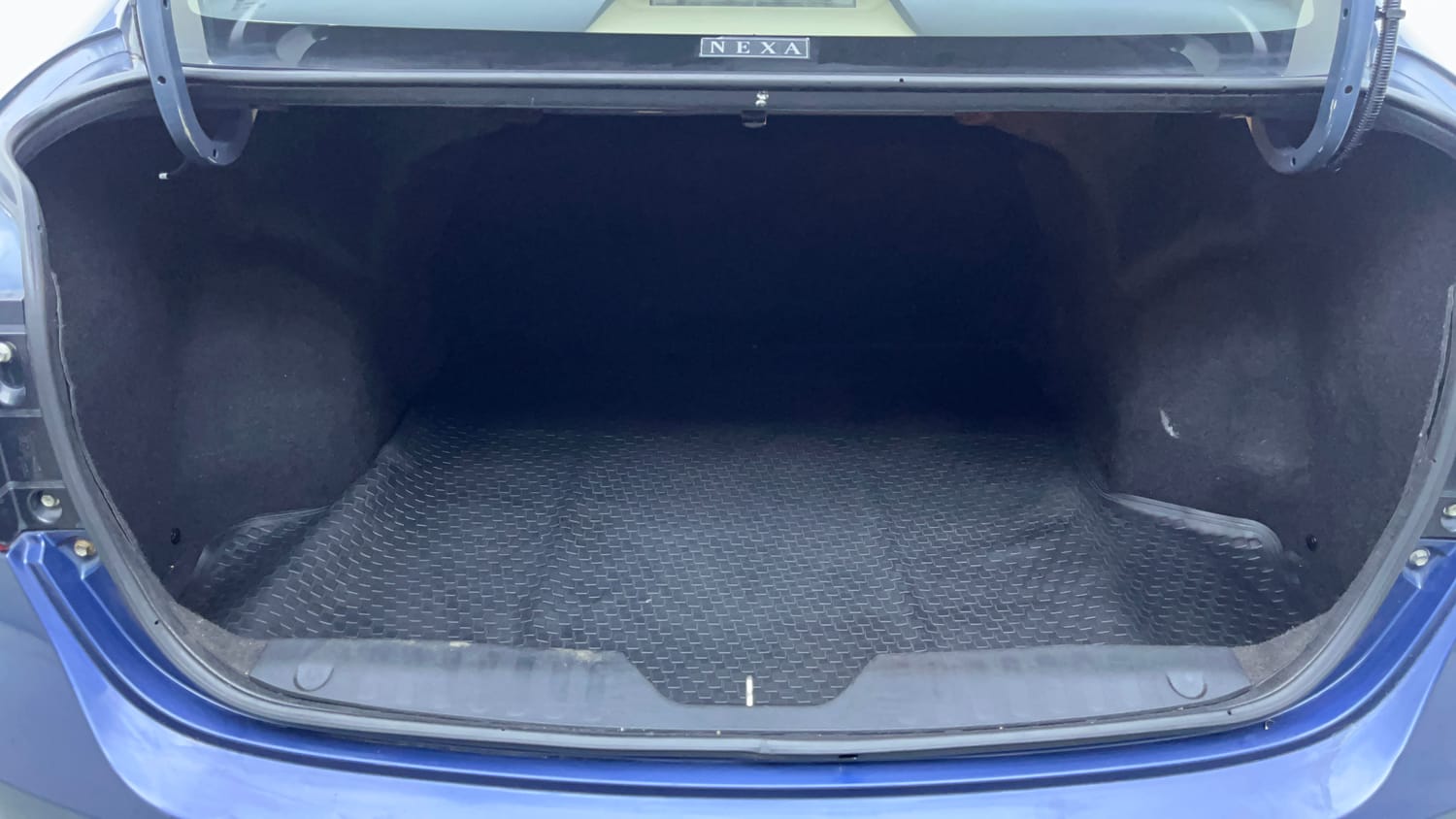 Used 2021 Maruti Suzuki Ciaz Alpha Hybrid 1.5 Petrol Manual interior DICKY INSIDE VIEW