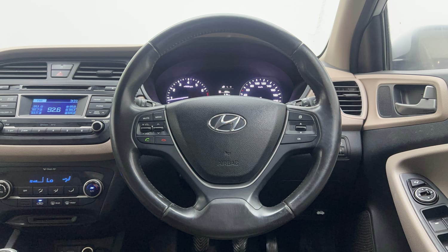 Used 2016 Hyundai Elite i20 Asta 1.2 Petrol Manual interior STEERING VIEW