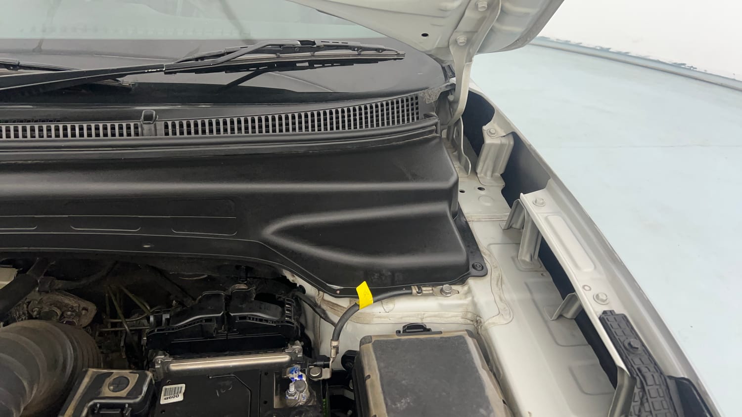 Used 2021 Hyundai Creta S 1.5 Diesel Diesel Manual engine ENGINE LEFT SIDE HINGE & APRON VIEW