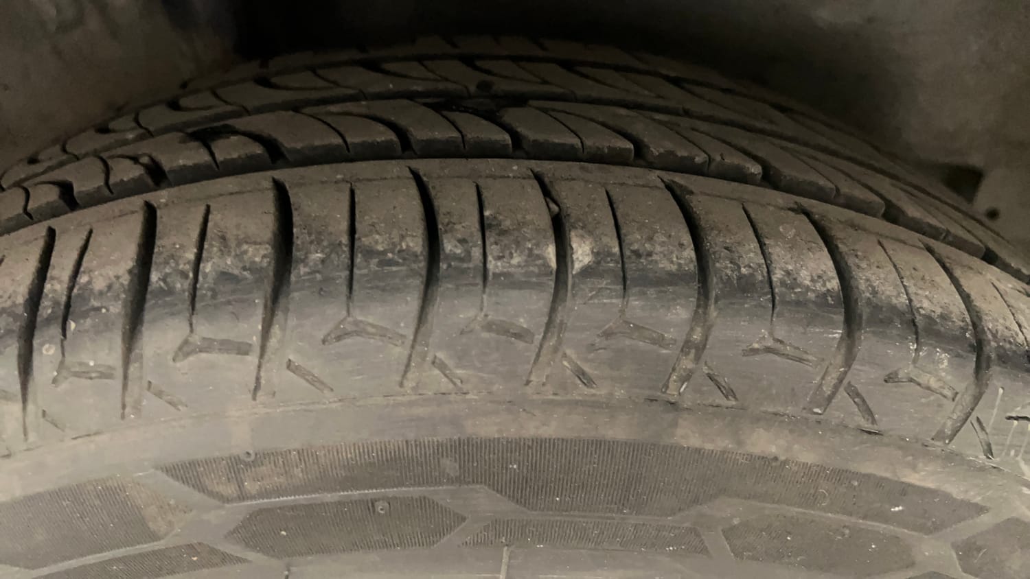 Used 2021 Honda Jazz VX CVT Petrol Automatic tyres RIGHT REAR TYRE TREAD VIEW