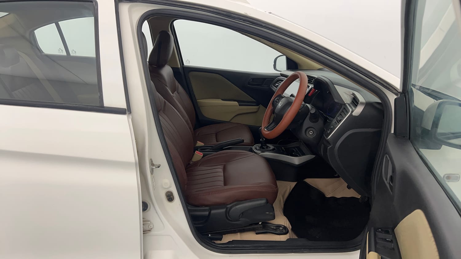 Used 2014 Honda City S Petrol Manual interior RIGHT SIDE FRONT DOOR CABIN VIEW