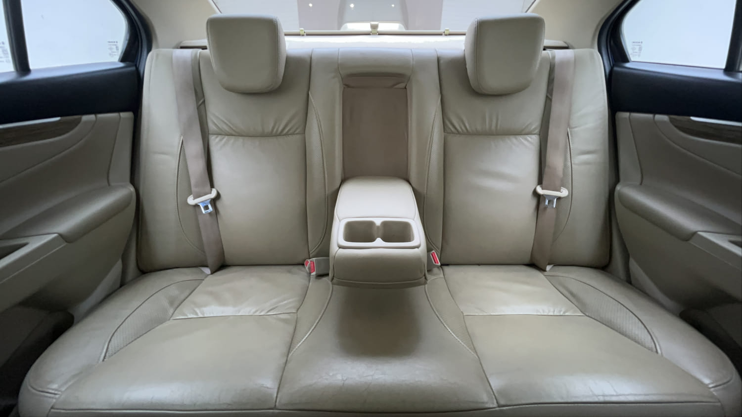 Used 2021 Maruti Suzuki Ciaz Alpha Hybrid 1.5 Petrol Manual interior REAR SEAT CONDITION VIEW