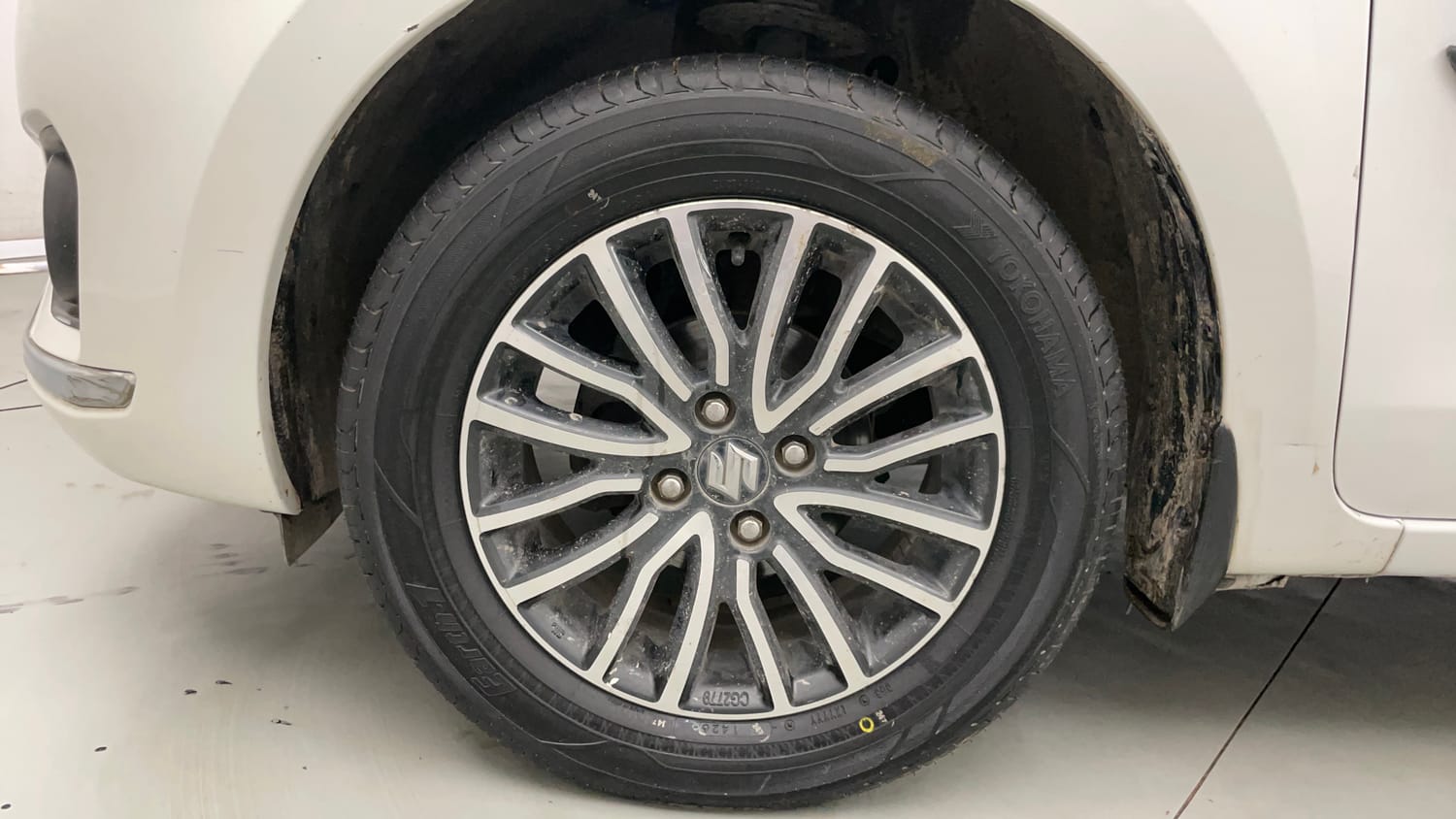 Used 2017 Maruti Suzuki Dzire ZDi Plus AMT Diesel Automatic tyres LEFT FRONT TYRE RIM VIEW