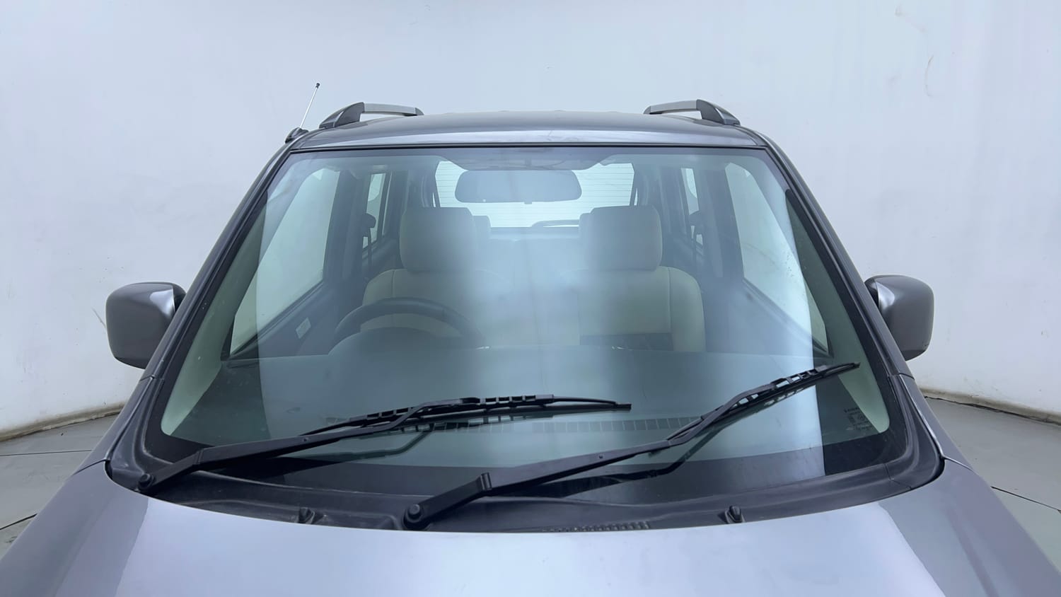 Used 2017 Maruti Suzuki Wagon R 1.0 VXI AMT Petrol Automatic exterior FRONT WINDSHIELD VIEW