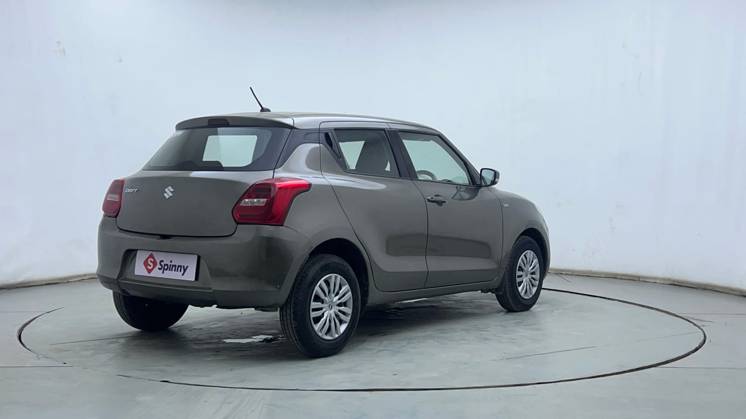 Used 2018 Maruti Suzuki Swift VDi AMT Diesel Automatic exterior RIGHT REAR CORNER VIEW