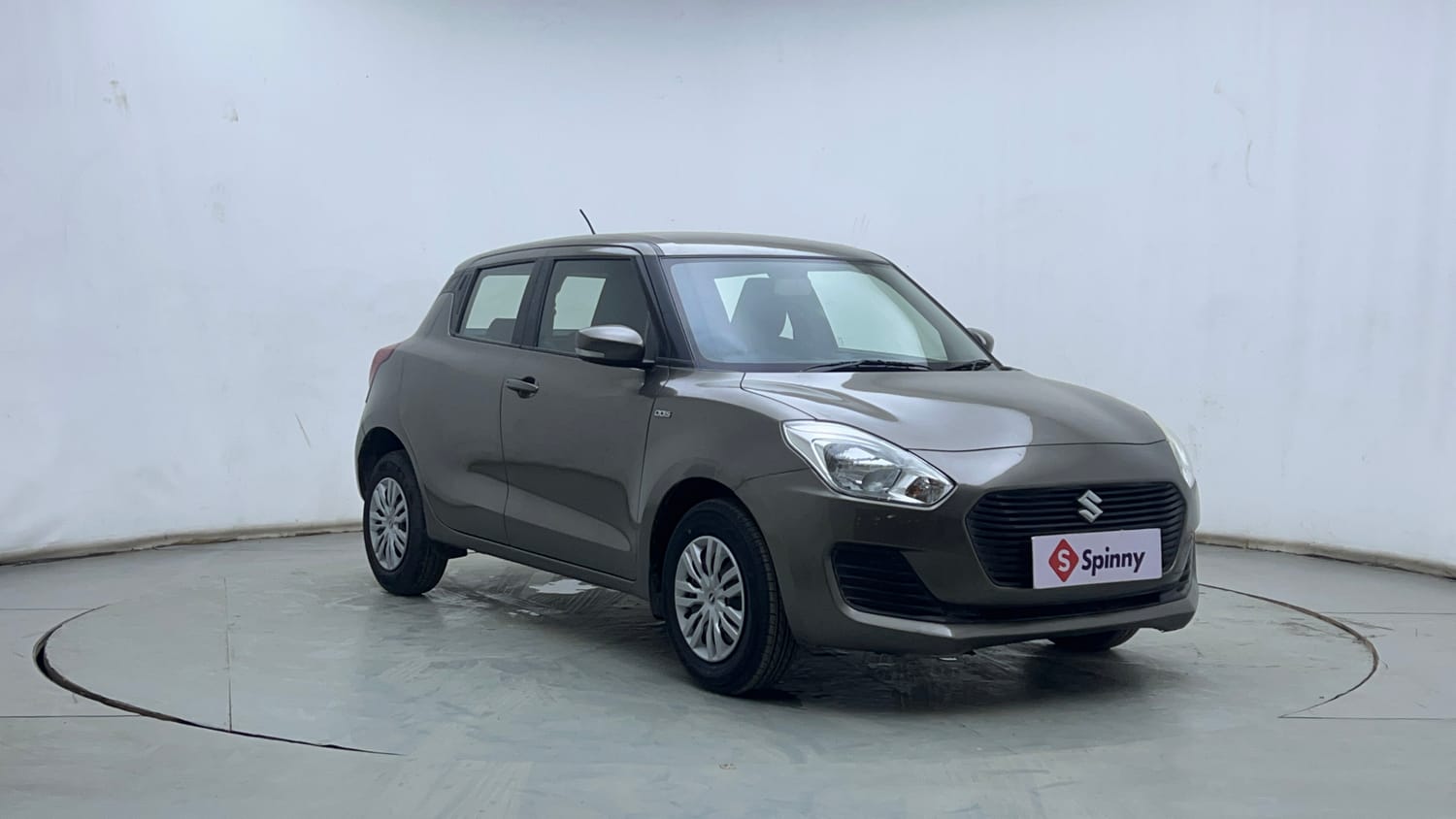 Used 2018 Maruti Suzuki Swift VDi AMT Diesel Automatic exterior RIGHT FRONT CORNER VIEW