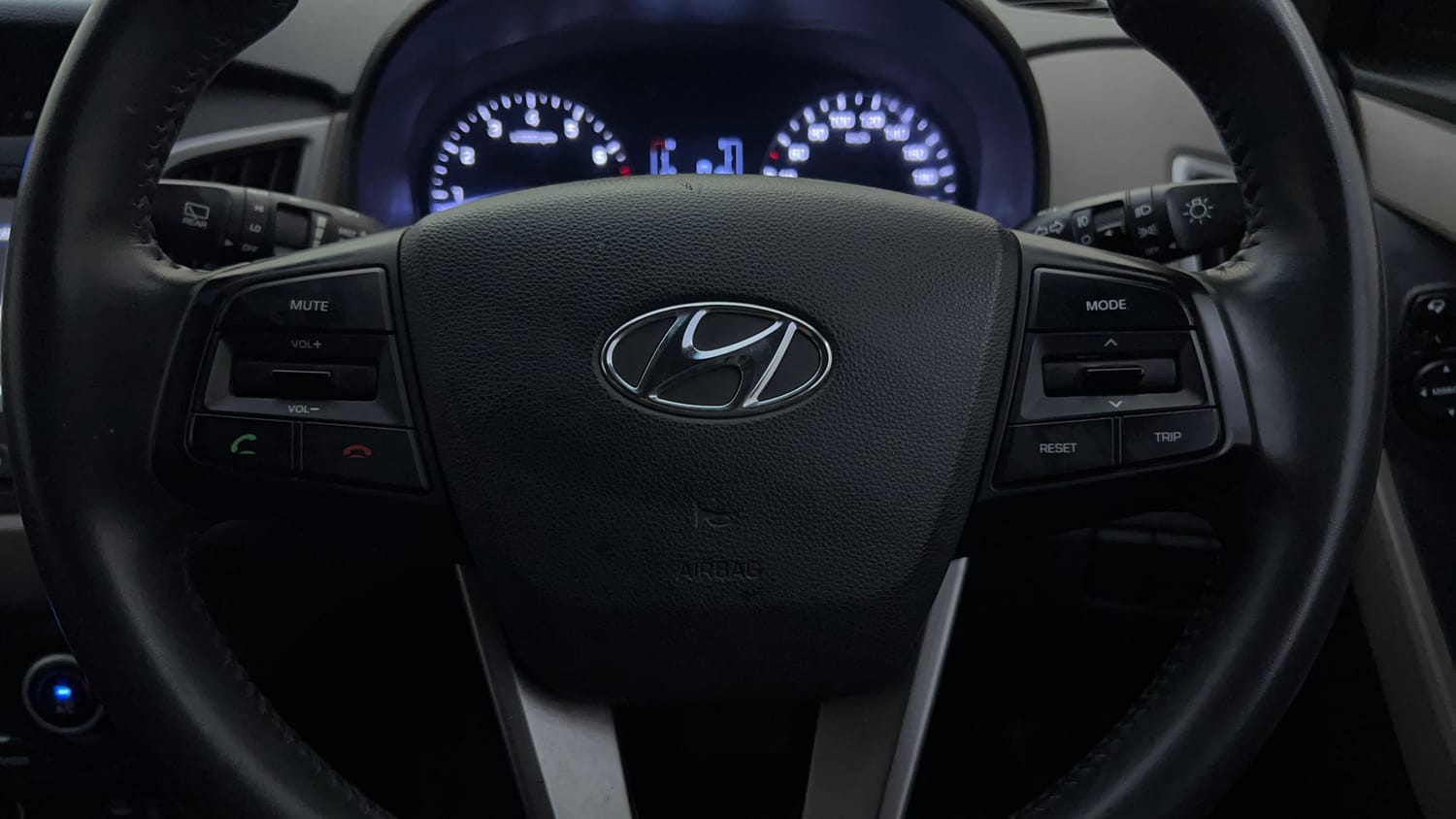 Used 2016 Hyundai Creta 1.6 SX Plus AT Petrol Petrol Automatic top_features Airbags