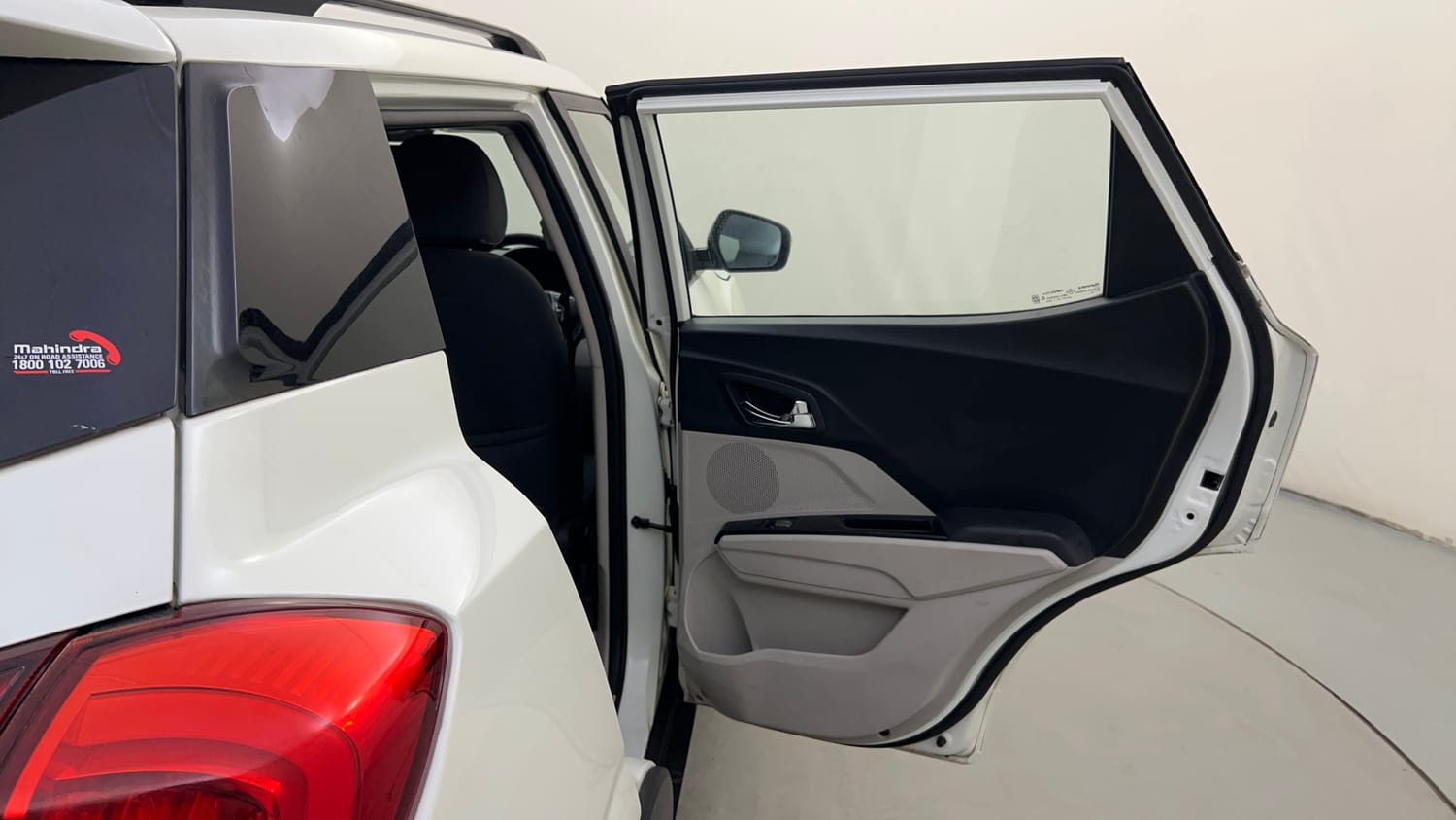 Used 2021 Mahindra XUV 300 W8 1.2 Petrol Petrol Manual interior RIGHT REAR DOOR OPEN VIEW