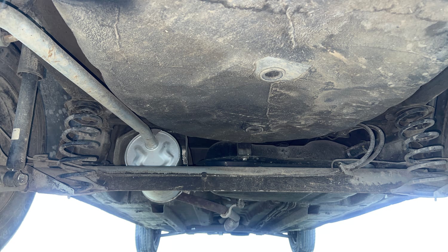 Used 2018 Renault Kwid CLIMBER 1.0 Petrol Manual extra REAR UNDERBODY VIEW (TAKEN FROM REAR)