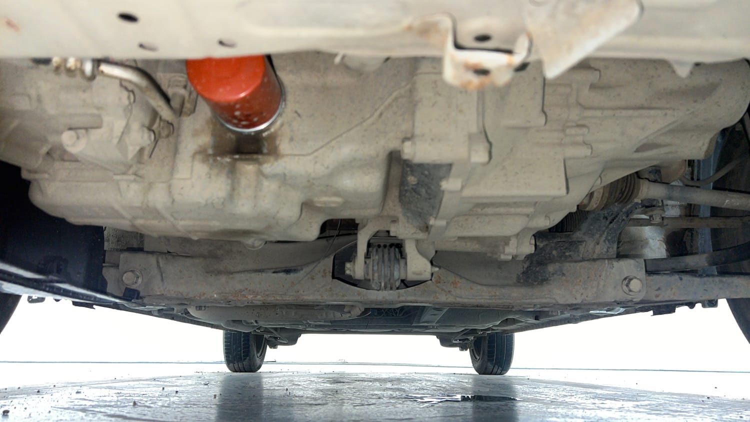 Used 2014 Honda City S Petrol Manual extra FRONT LEFT UNDERBODY VIEW