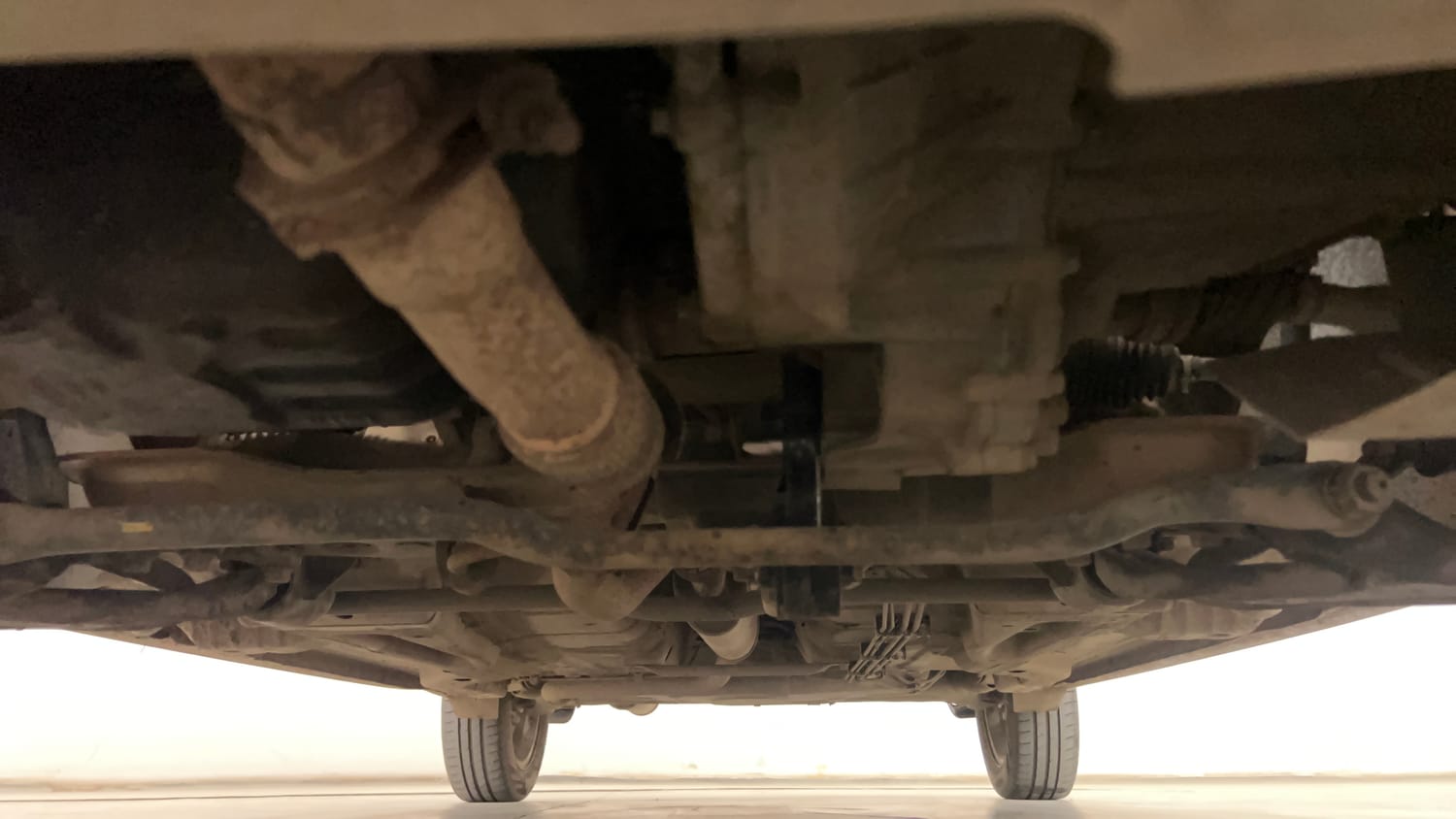 Used 2018 Tata Tiago Revotron XZ Petrol Manual extra FRONT LEFT UNDERBODY VIEW