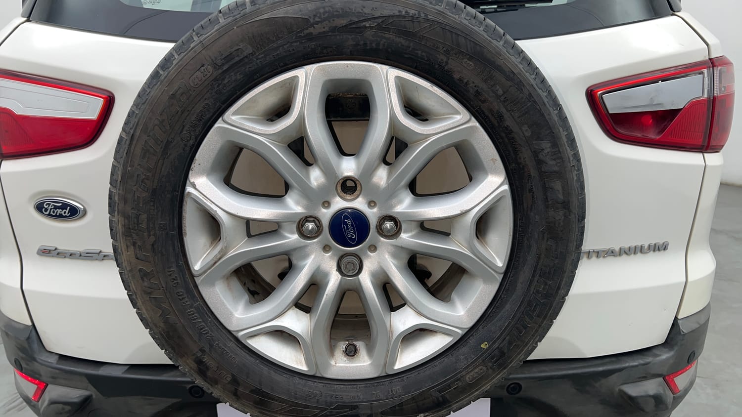 Used 2016 Ford EcoSport Titanium 1.5L Ti-VCT AT Petrol Automatic tyres SPARE TYRE VIEW