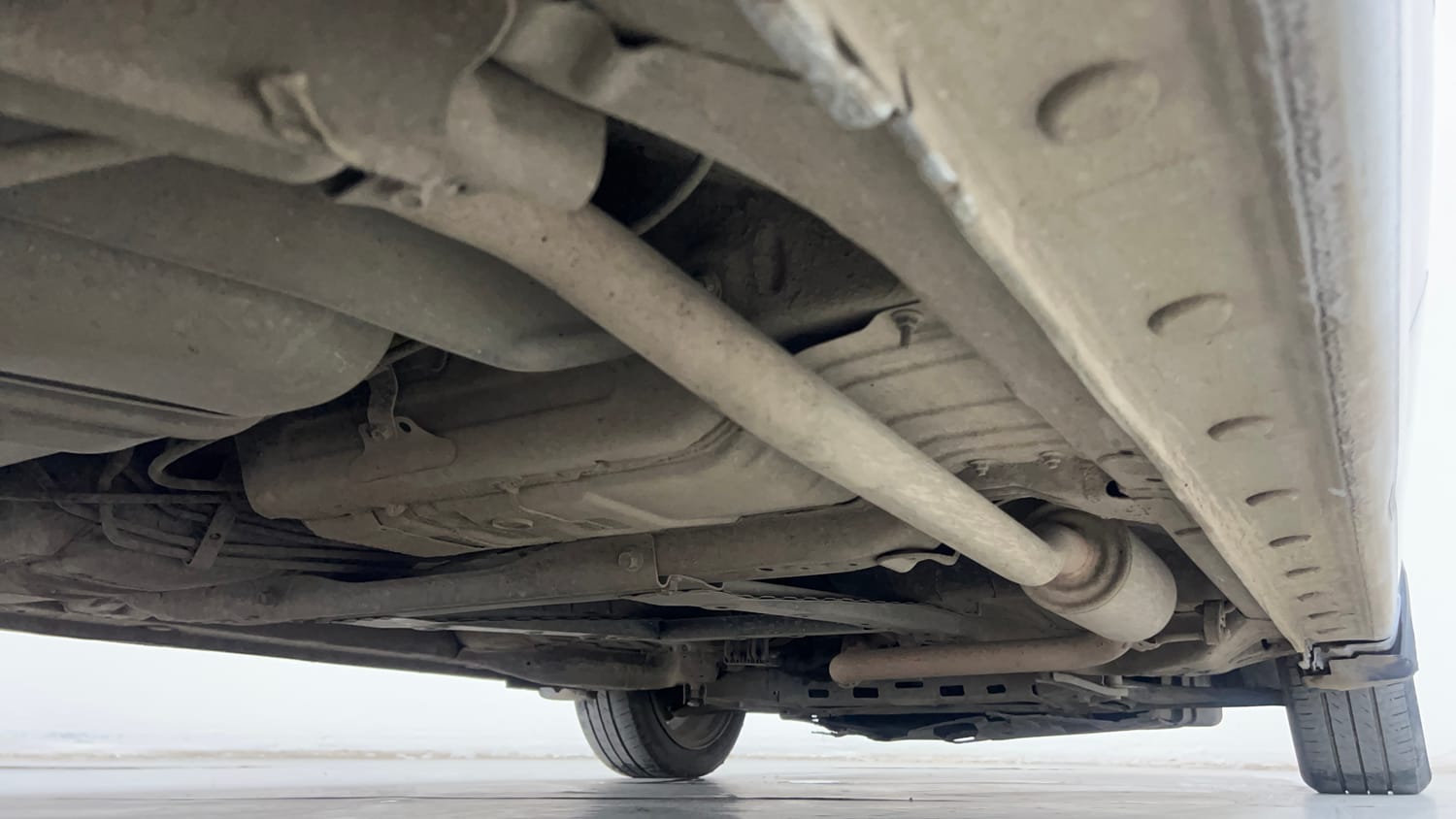 Used 2022 Honda City ZX CVT Petrol Petrol Automatic extra REAR RIGHT UNDERBODY VIEW