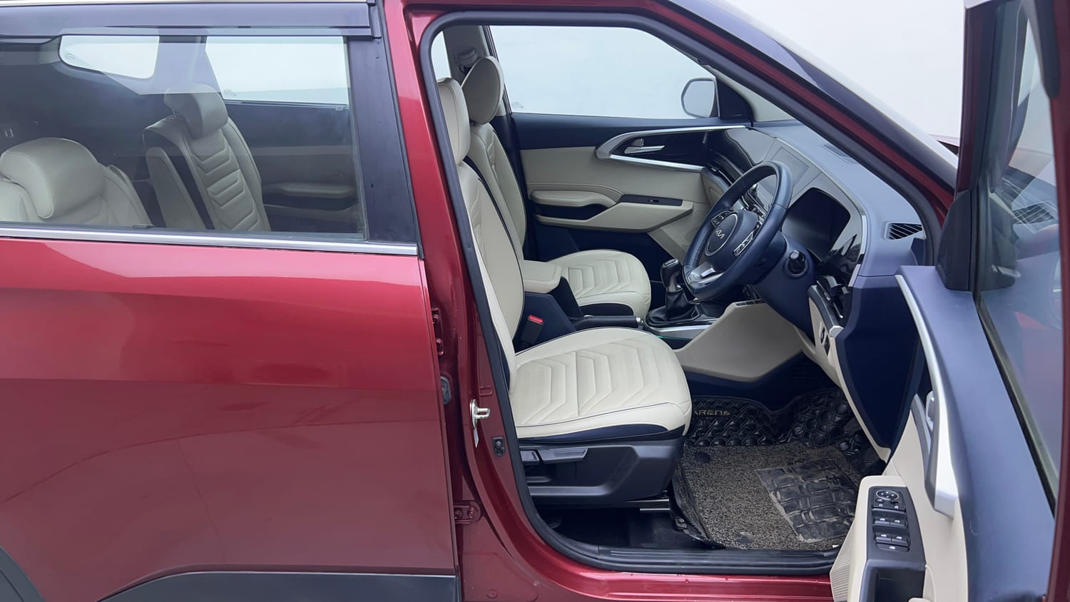 Used 2022 Kia Carens Luxury Plus 1.4 Petrol 6 STR Petrol Manual interior RIGHT SIDE FRONT DOOR CABIN VIEW