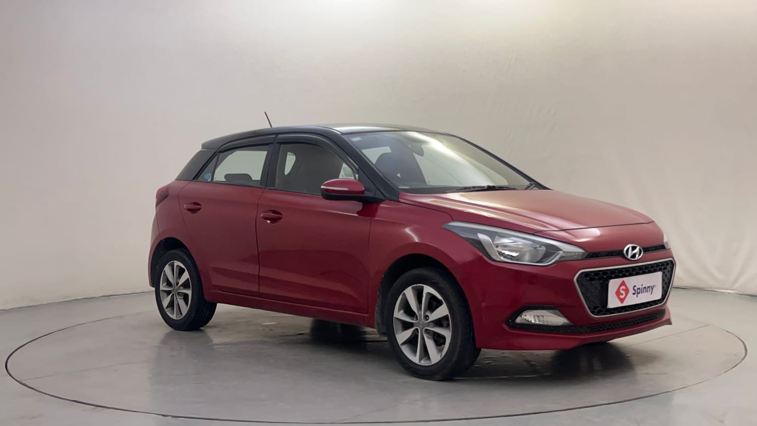 Used 2017 Hyundai Elite i20 Asta 1.2 Dual Tone Petrol Manual exterior RIGHT FRONT CORNER VIEW