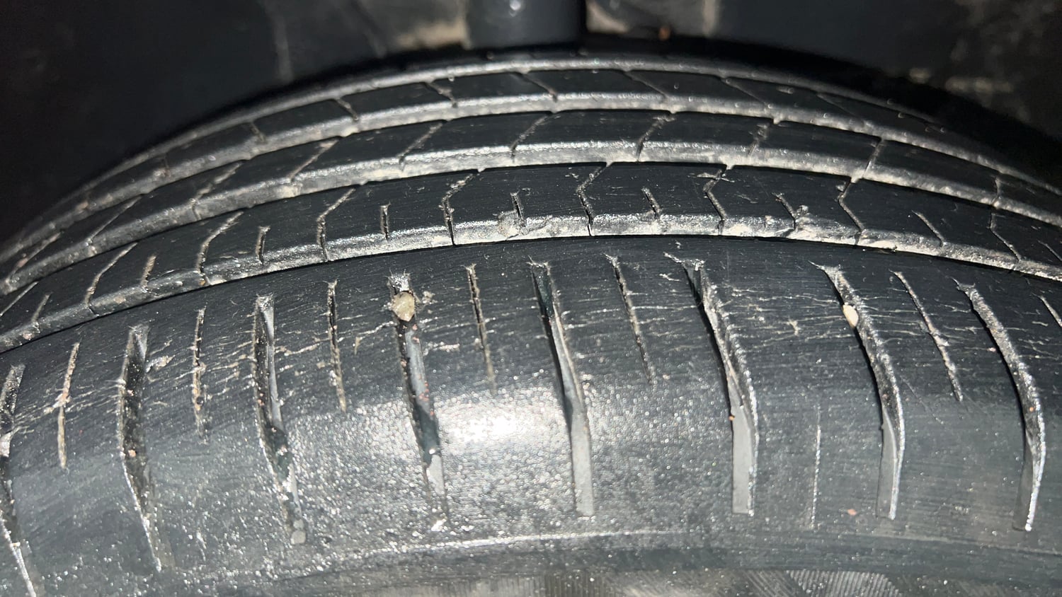 Used 2022 Tata Punch Creative Dual Tone Petrol Manual tyres RIGHT FRONT TYRE TREAD VIEW