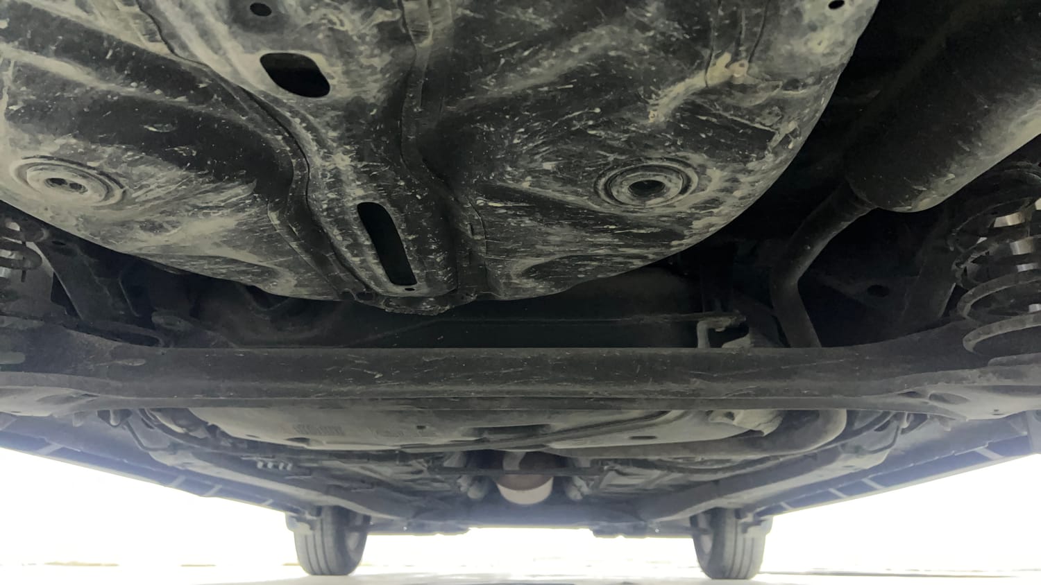 Used 2020 Maruti Suzuki Swift ZXi AMT Petrol Automatic extra REAR UNDERBODY VIEW (TAKEN FROM REAR)