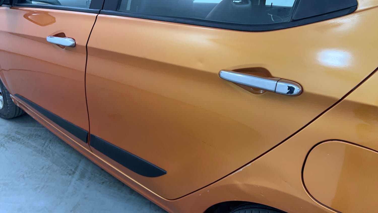 Used 2018 Tata Tiago Revotron XZ Petrol Manual dents MINOR SCRATCH