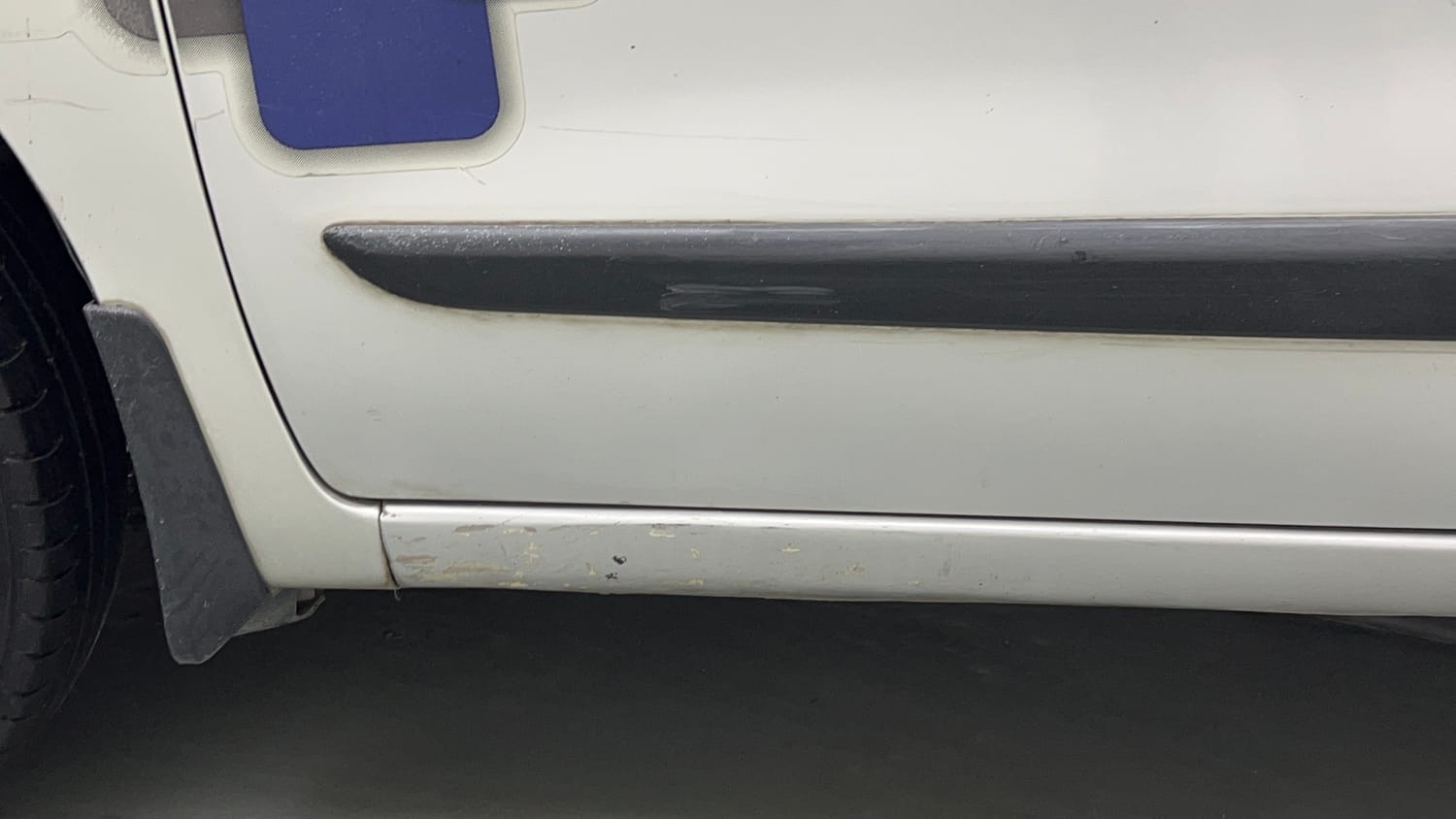 Used 2013 Maruti Suzuki Wagon R LXI CNG Cng Manual dents MINOR SCRATCH