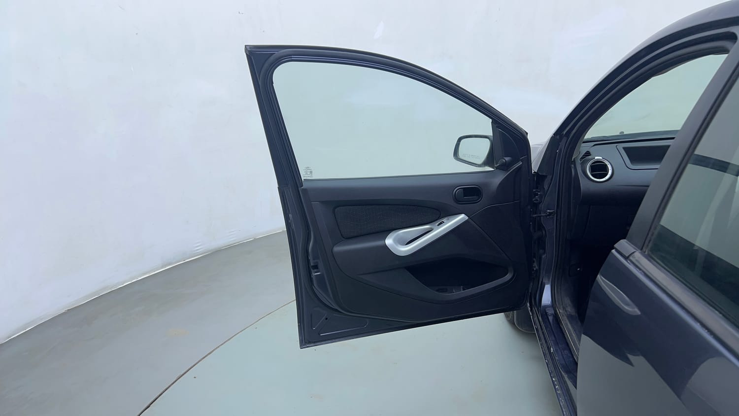 Used 2013 Ford Figo Duratec Petrol ZXI 1.2 Petrol Manual interior LEFT FRONT DOOR OPEN VIEW
