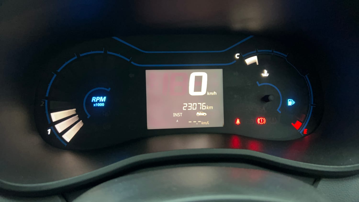 Used 2021 Renault Kwid RXT 1.0 Opt Petrol Manual interior CLUSTERMETER VIEW