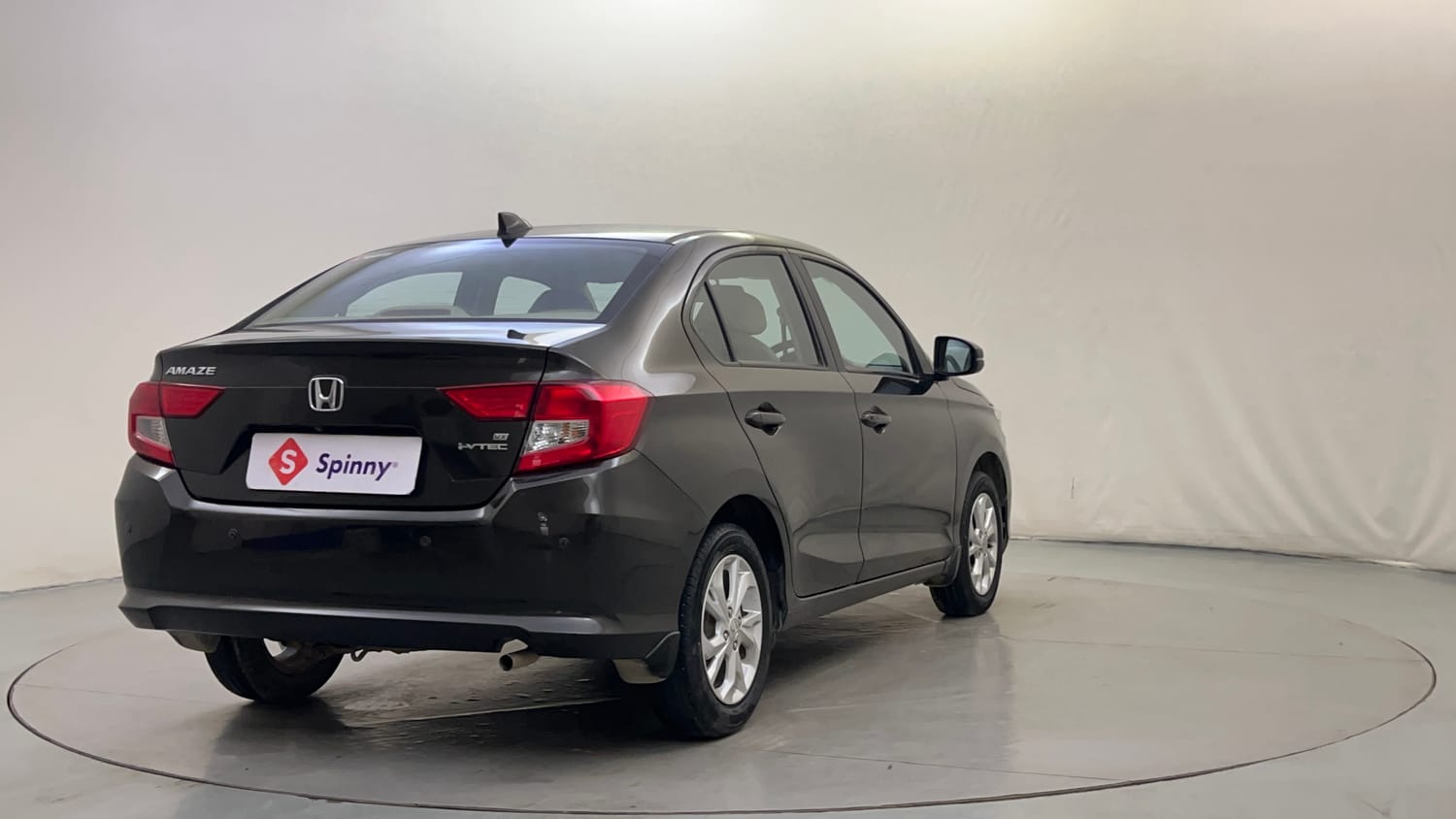 Used 2019 Honda Amaze 1.2 VX CVT Petrol Petrol Automatic exterior RIGHT REAR CORNER VIEW
