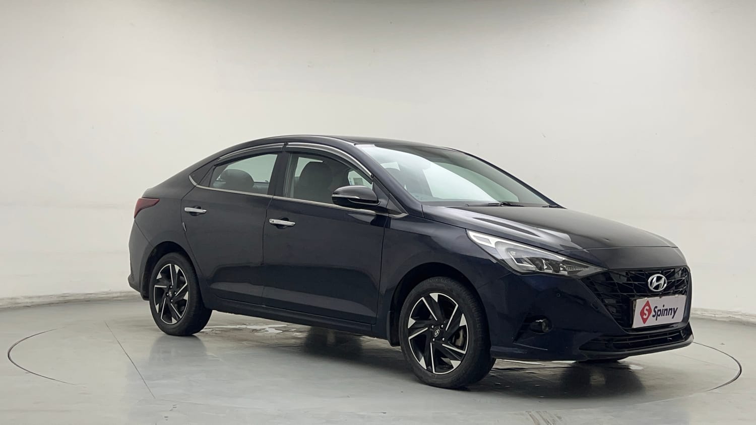 Used 2021 Hyundai Verna SX (O) 1.0 Turbo DCT Petrol Automatic exterior RIGHT FRONT CORNER VIEW