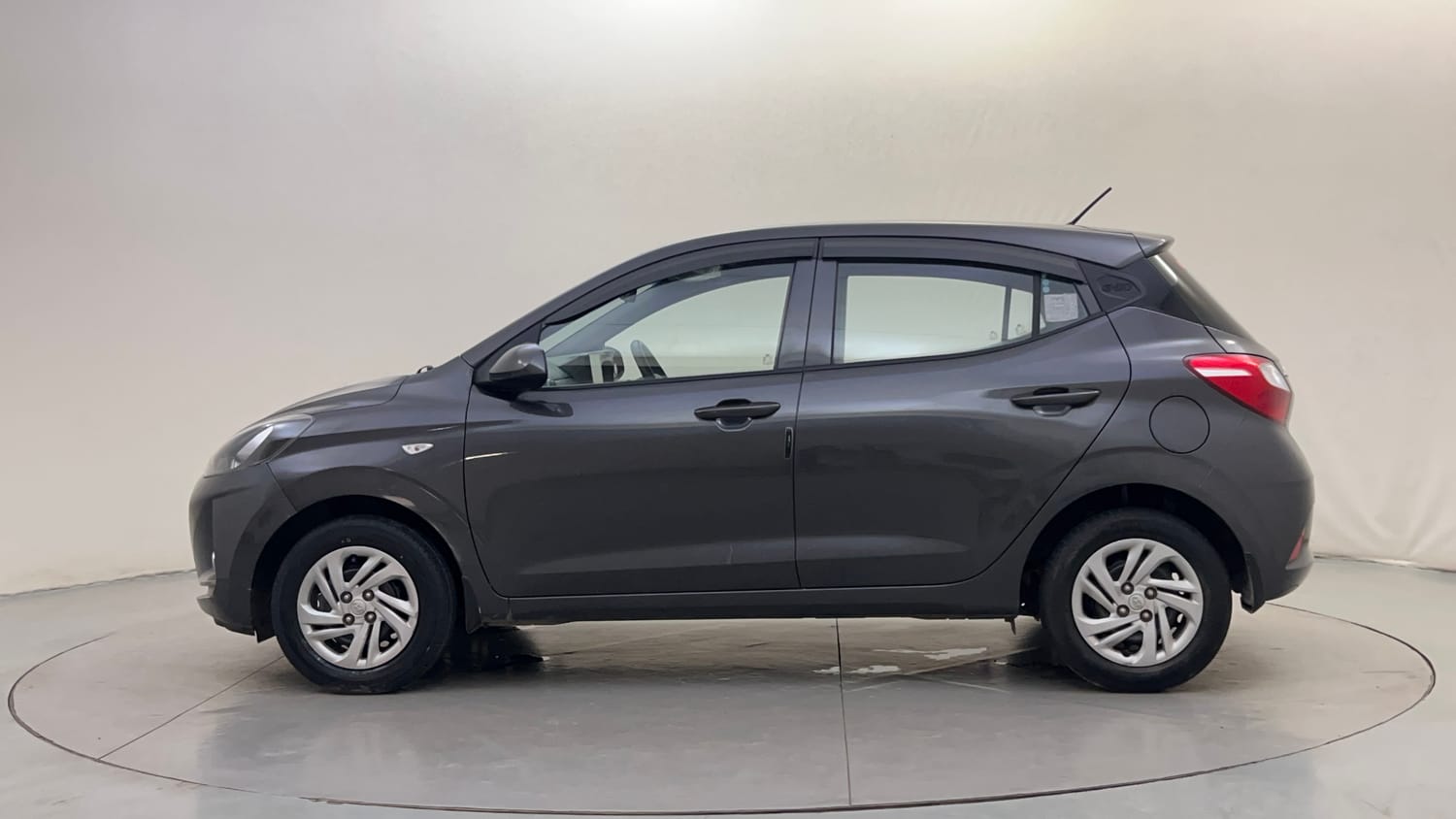 Used 2021 Hyundai Grand i10 Nios Magna 1.2 Kappa VTVT Petrol Manual exterior LEFT SIDE VIEW