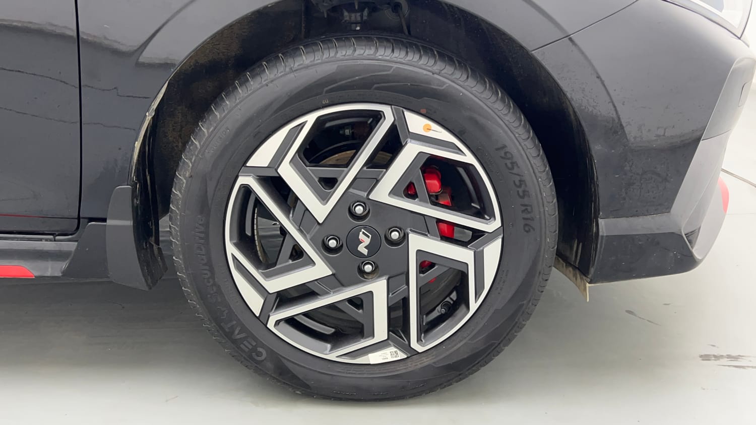 Used 2026 Hyundai i20 N Line N8 1.0 Turbo DCT Petrol Automatic tyres RIGHT FRONT TYRE RIM VIEW