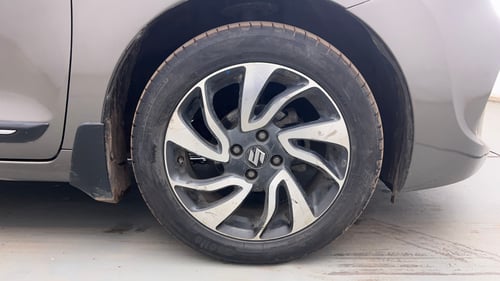 Used 2020 Maruti Suzuki Baleno Zeta Automatic Petrol Automatic tyres RIGHT FRONT TYRE RIM VIEW