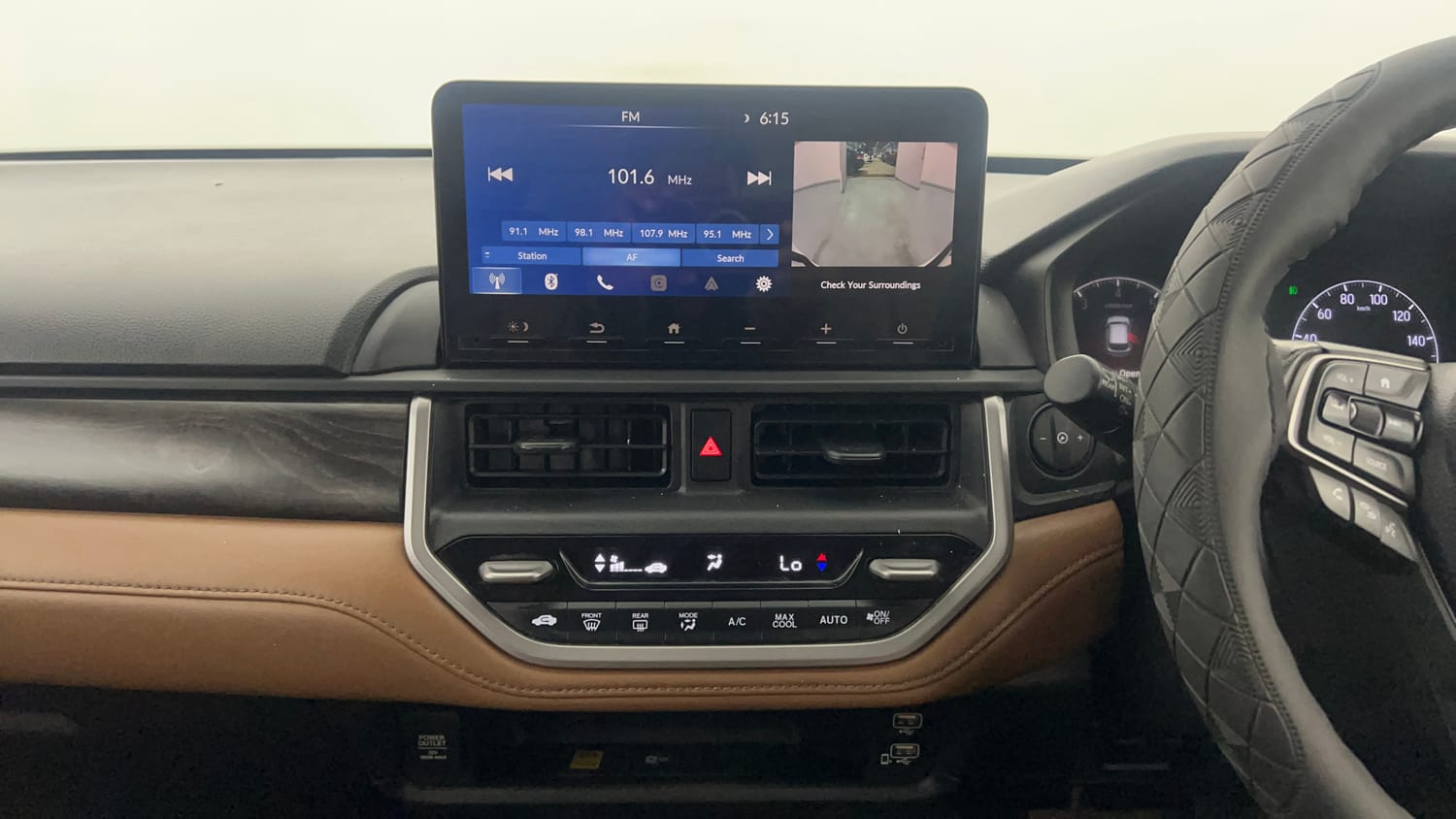 Used 2023 Honda Elevate ZX CVT Petrol Automatic interior MUSIC SYSTEM & AC CONTROL VIEW