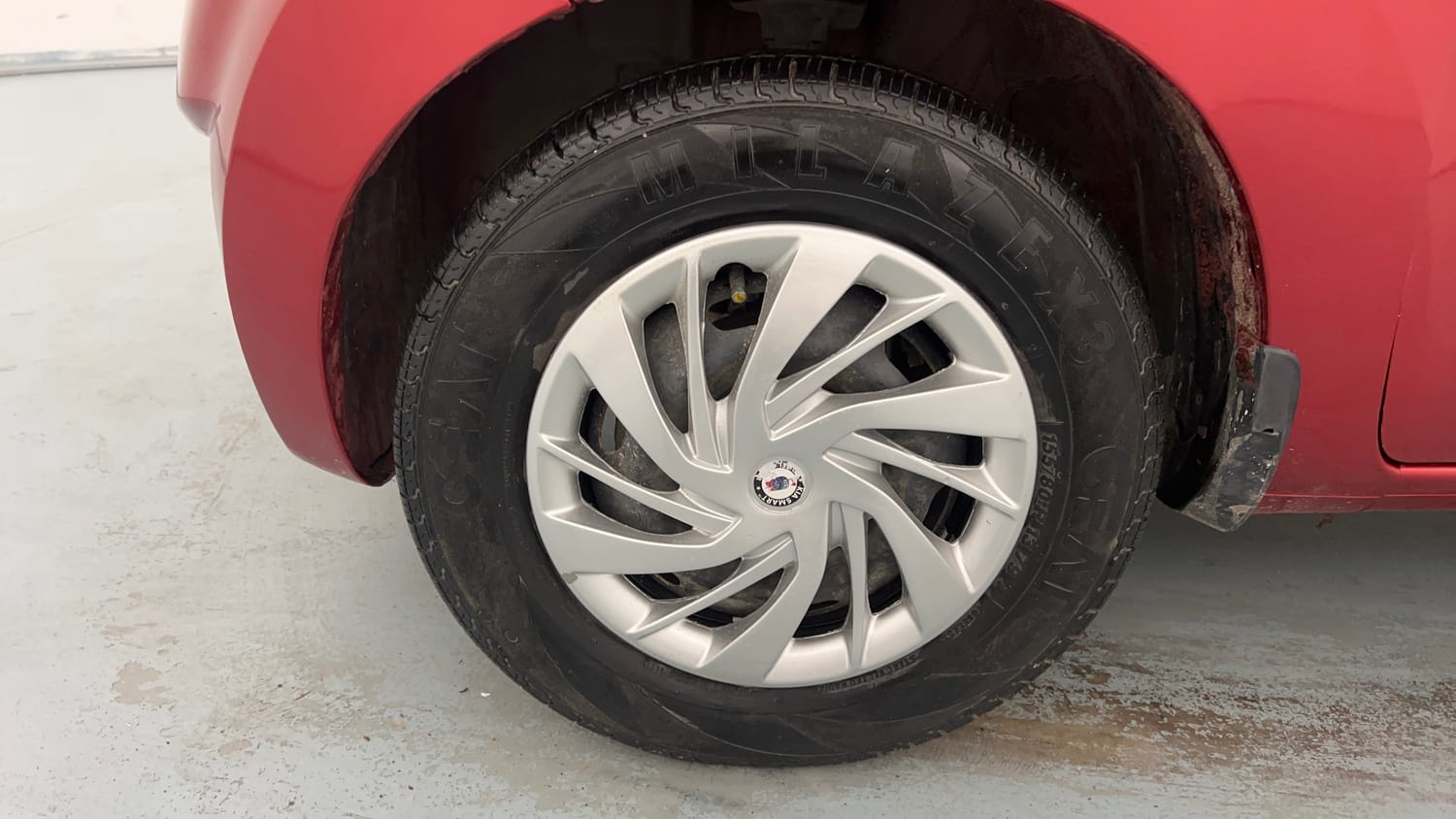 Used 2019 Datsun Redi-GO T (O) Petrol Manual tyres LEFT FRONT TYRE RIM VIEW
