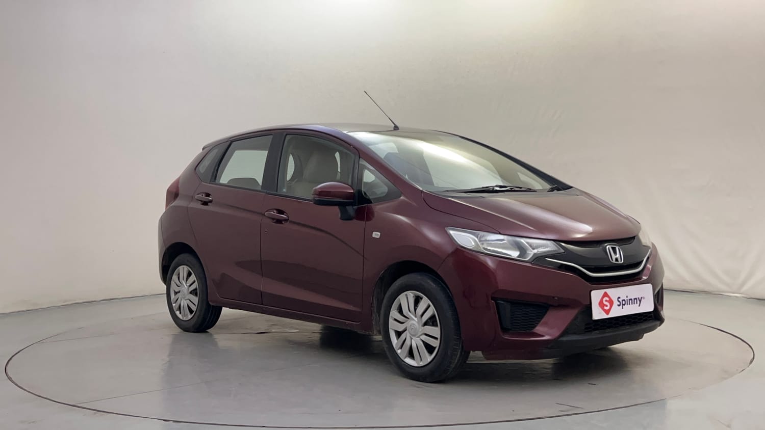 Used 2016 Honda Jazz S AT Petrol Automatic exterior RIGHT FRONT CORNER VIEW