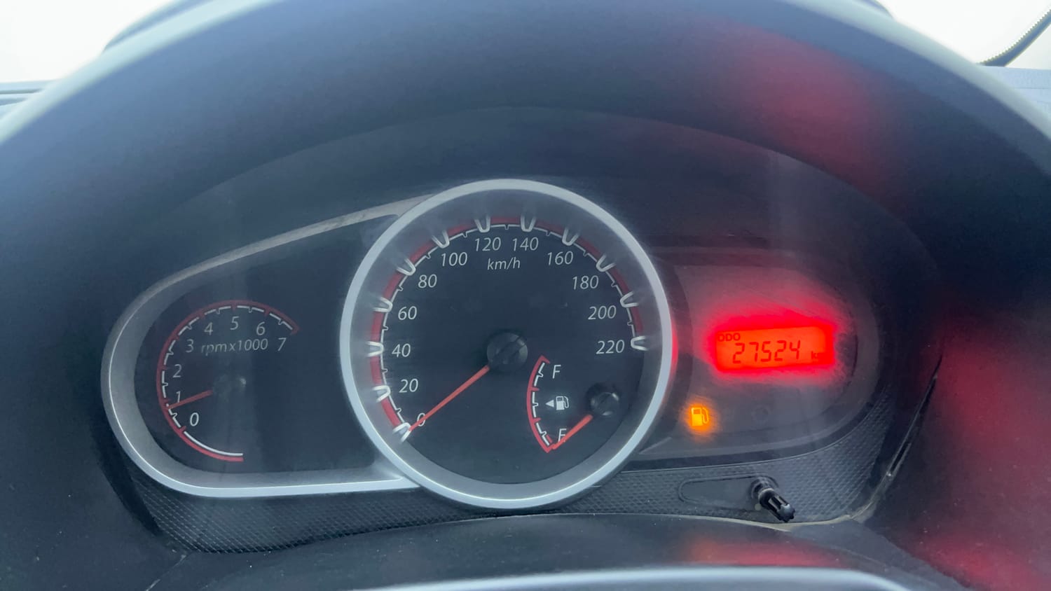 Used 2013 Ford Figo Duratec Petrol ZXI 1.2 Petrol Manual interior CLUSTERMETER VIEW