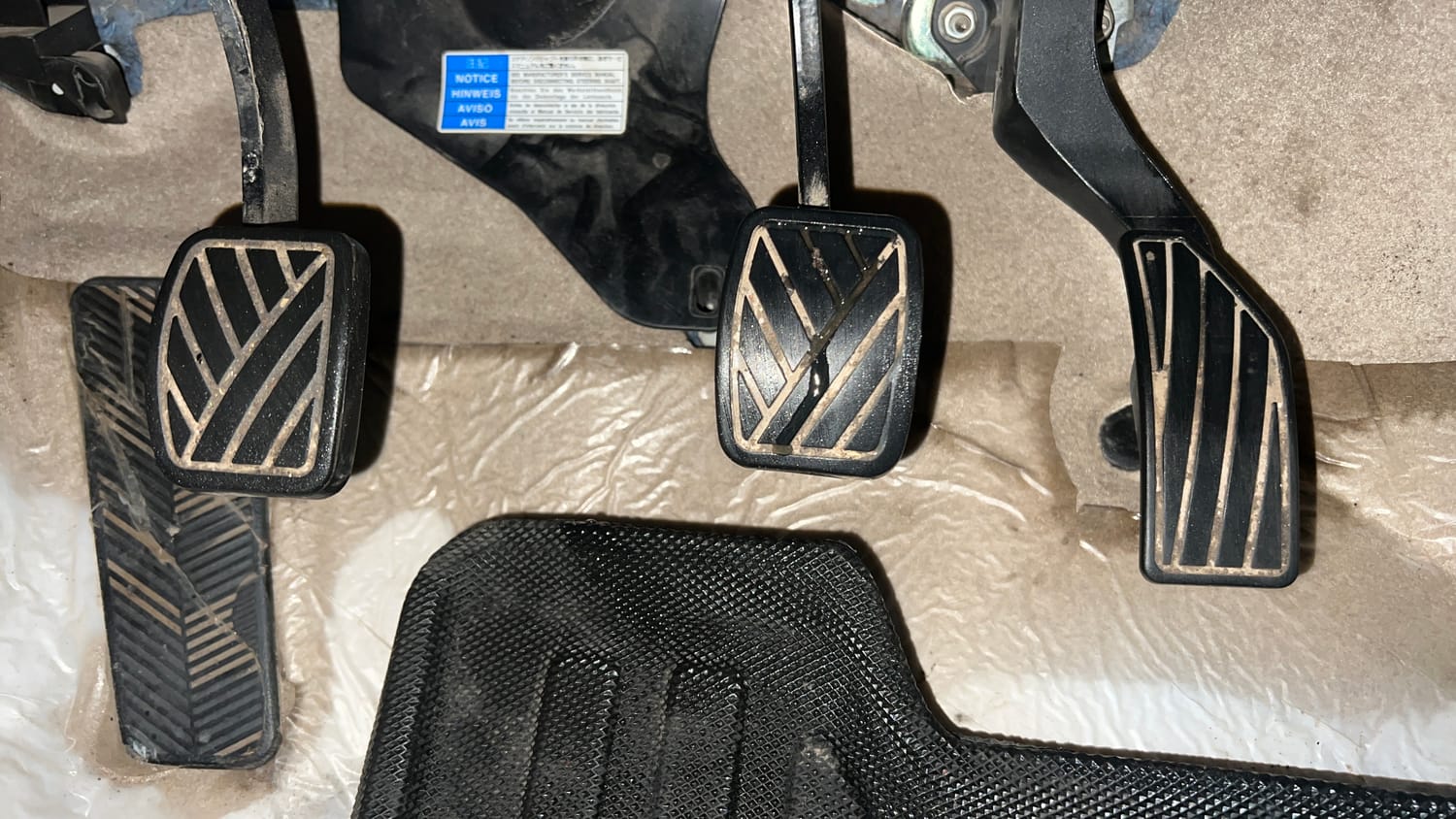 Used 2019 Maruti Suzuki Ciaz Alpha Hybrid 1.5 Petrol Manual interior PEDALS VIEW