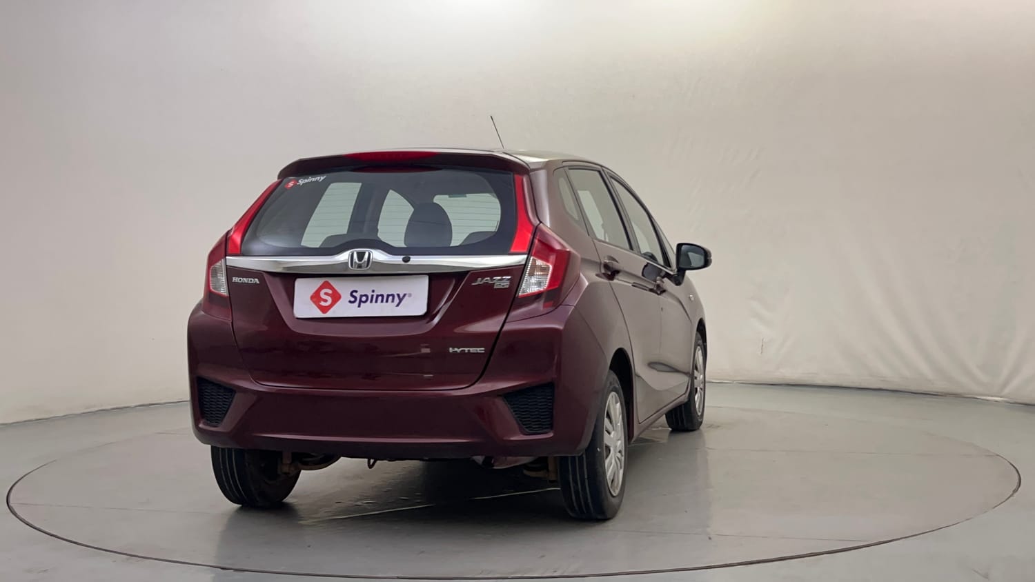 Used 2016 Honda Jazz S AT Petrol Automatic exterior RIGHT REAR CORNER VIEW