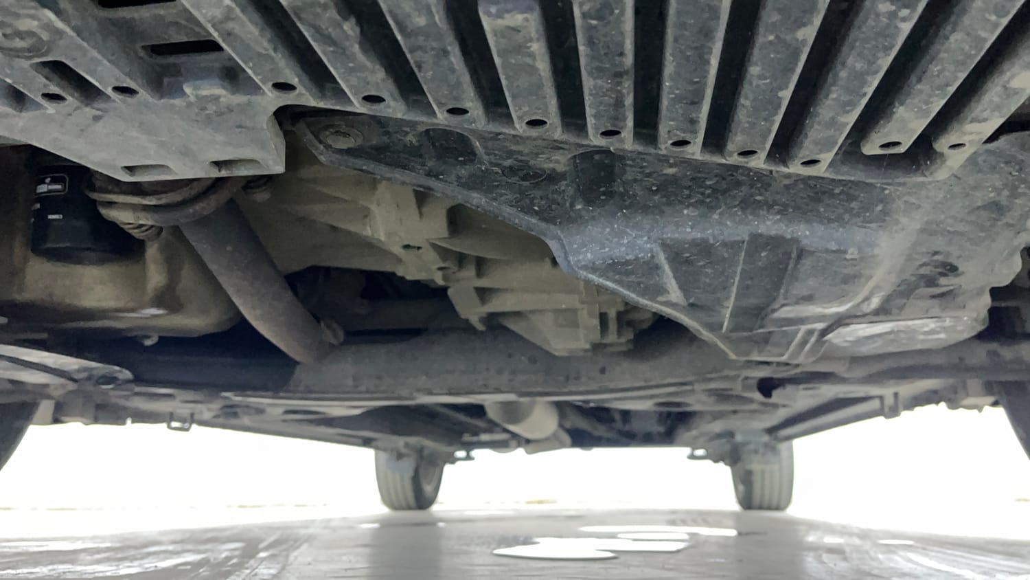 Used 2021 Maruti Suzuki Ciaz Alpha Hybrid 1.5 Petrol Manual extra FRONT LEFT UNDERBODY VIEW