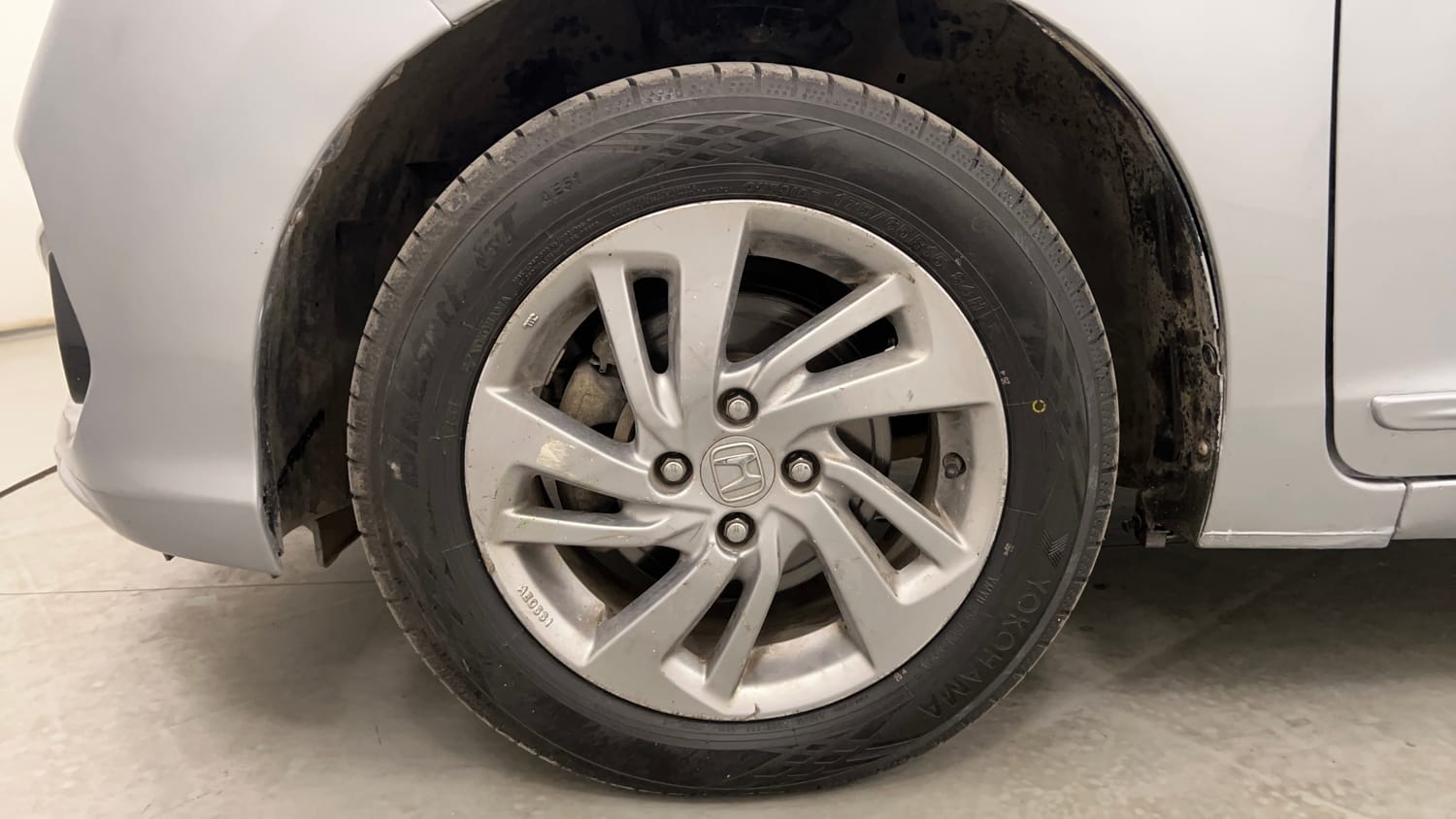Used 2021 Honda Jazz VX CVT Petrol Automatic tyres LEFT FRONT TYRE RIM VIEW