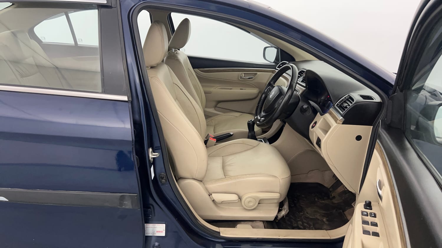 Used 2023 Maruti Suzuki Ciaz Alpha 1.5 Petrol Manual interior RIGHT SIDE FRONT DOOR CABIN VIEW