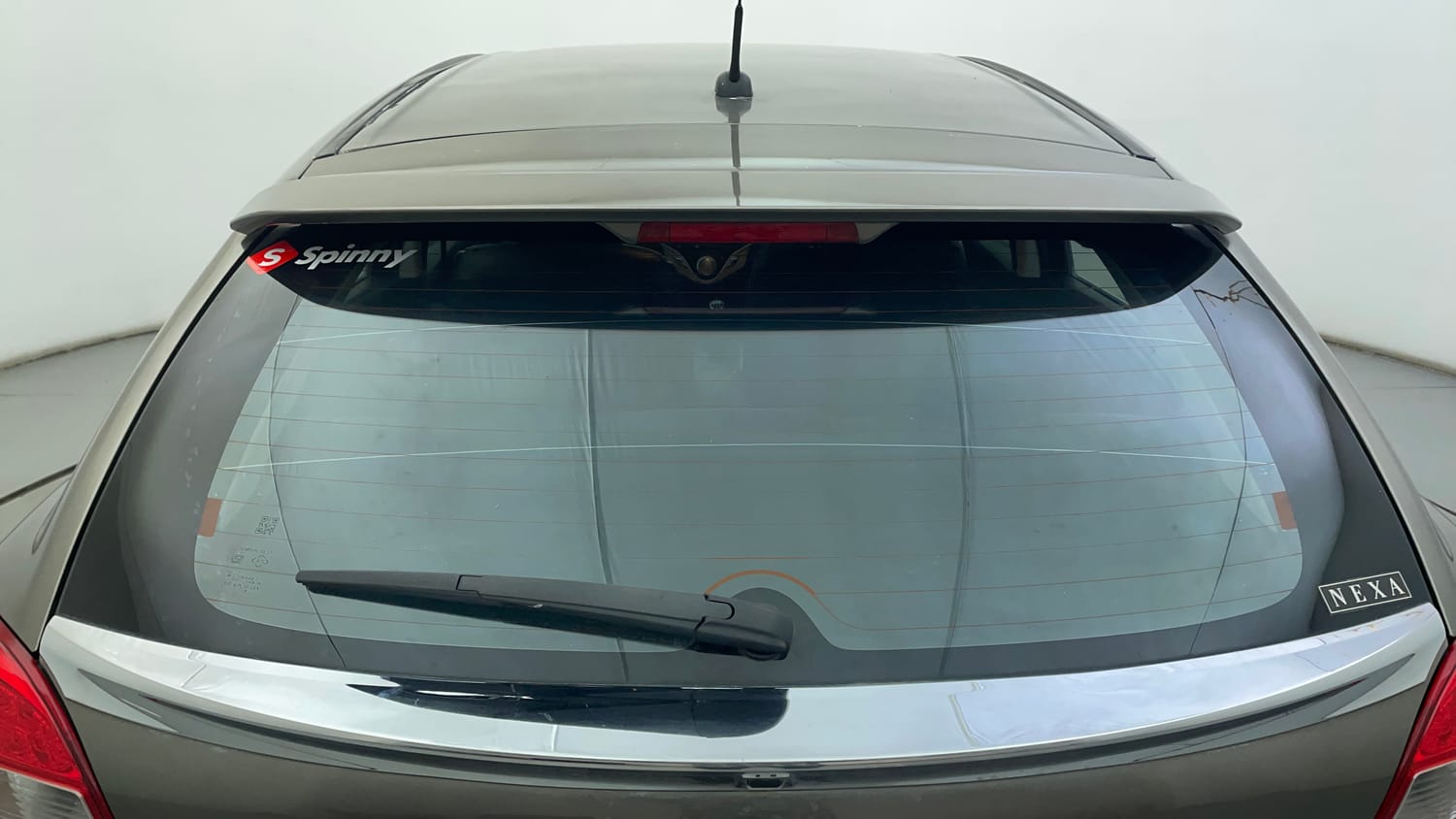 Used 2021 Maruti Suzuki Baleno Delta Petrol Manual exterior BACK WINDSHIELD VIEW