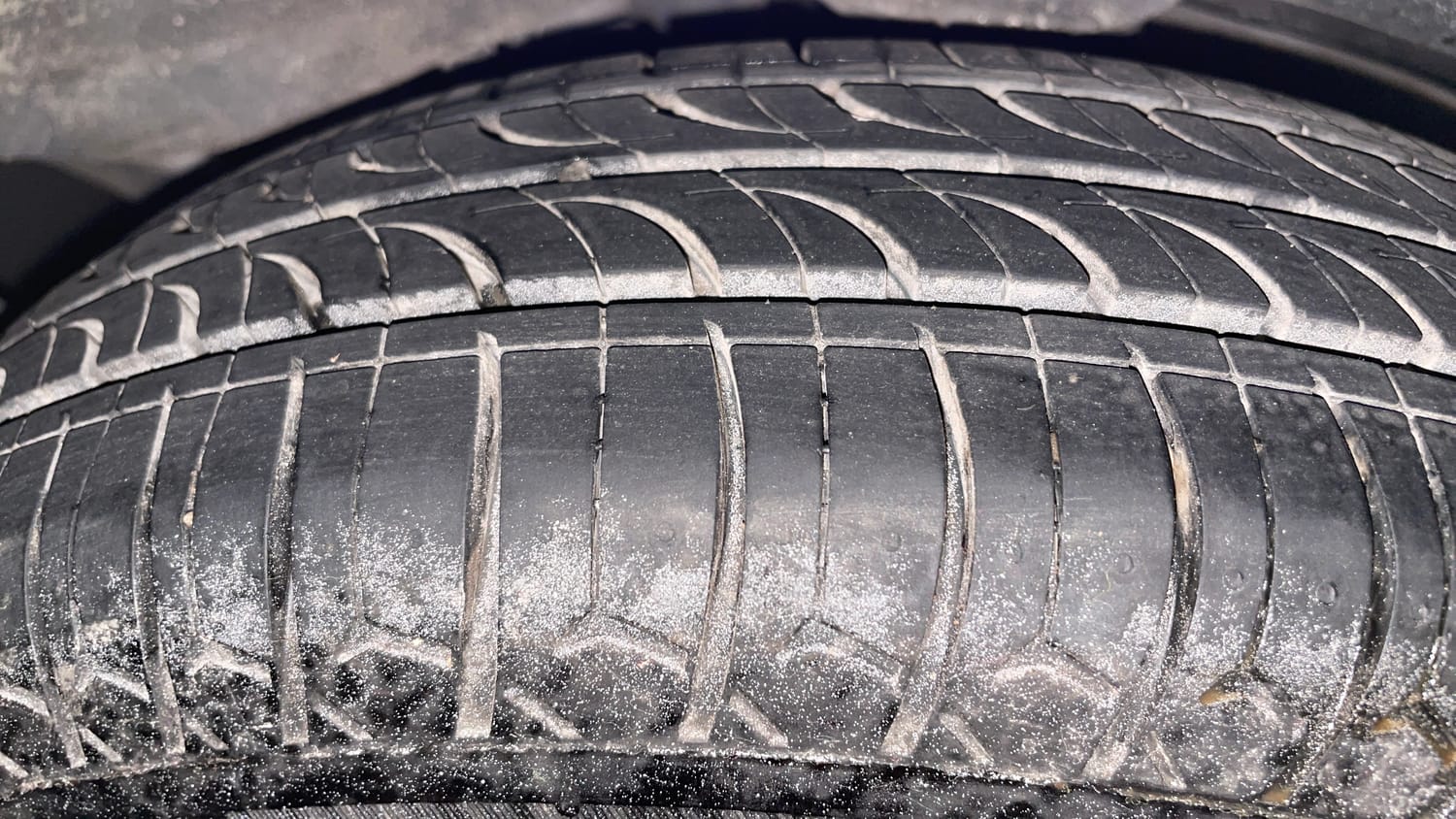 Used 2012 Maruti Suzuki A-Star Vxi (ABS) AT Petrol Automatic tyres LEFT REAR TYRE TREAD VIEW