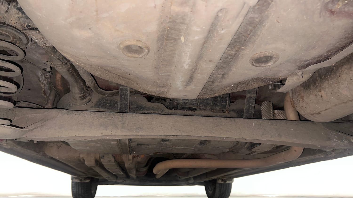 Used 2017 Hyundai Elite i20 Asta 1.2 Dual Tone Petrol Manual extra REAR UNDERBODY VIEW (TAKEN FROM REAR)