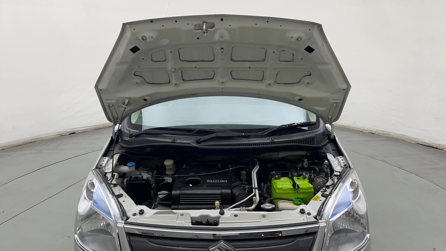 Used 2013 Maruti Suzuki Wagon R LXI CNG Cng Manual engine ENGINE & BONNET OPEN FRONT VIEW