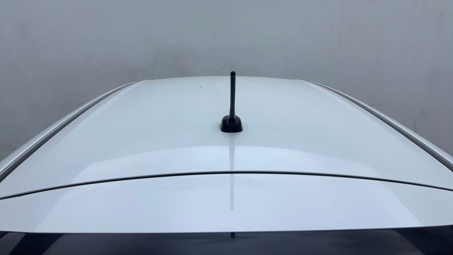 Used 2020 Maruti Suzuki Swift ZXi AMT Petrol Automatic exterior EXTERIOR ROOF VIEW